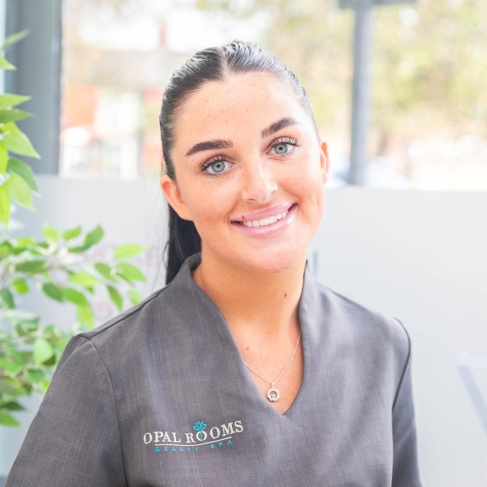 Gracie – Receptionist at Opal Rooms Beauty Spa